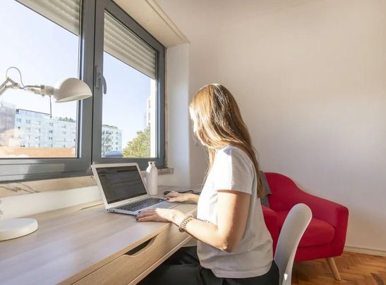 Rua da Beneficência, Lisbon, Lisbon 1600-019 - Photo 1