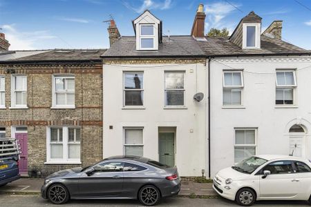 3 bedroom terraced house to rent - Photo 3