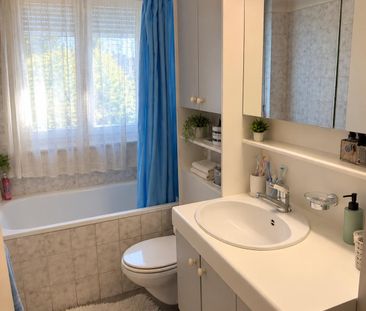 Zentral gelegene 3-Zimmer-Wohnung in Zürich Seebach - Photo 4