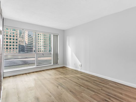For Lease - 10 Queens Quay Unit# 709, Toronto, Ontario - Photo 1