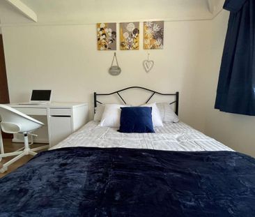 7 bedroom house of multiple occupation to rent - Photo 3