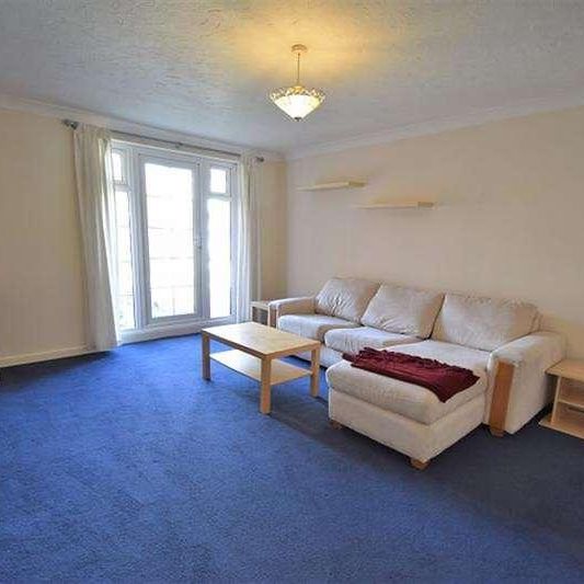 Highfield, SO17 - Photo 1