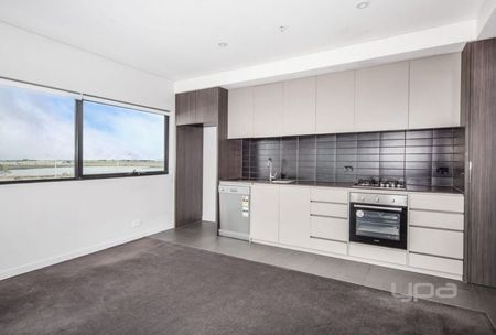 Apartment Living - Photo 3