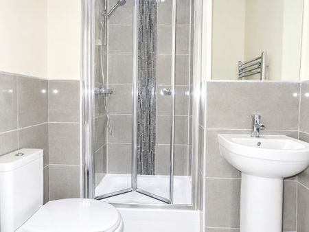 2 bedroom flat to rent - Photo 5