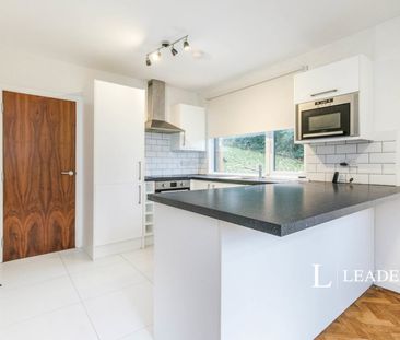 2 bedroom apartment to rent Beechcroft Manor, Weybridge, Surrey, KT13 - Photo 6