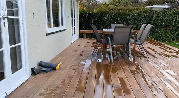 Private sunny 3 bedroom home - Photo 1