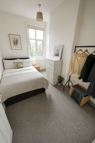 3 bed Flat for Rent - Photo 4