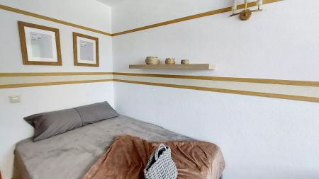 Room in Madrid - Photo 5
