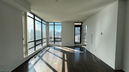 For Lease - 438 King Street Unit# 911, Toronto, Ontario - Photo 2