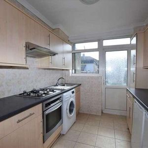 Mollison Way, Edgware, HA8 - Photo 3