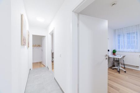 Möbliertes WG Zimmer in sanierter Wohnung in toller Lage Nürnbergs - Photo 2