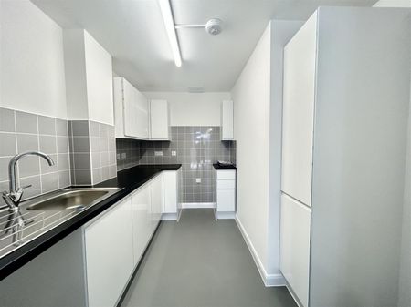 1 Bedroom Flat To Let - Photo 5