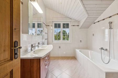 Belle maison mitoyenne avec jardin - Photo 2