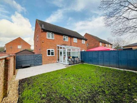 Boscawen Way, Thatcham, RG19 - Photo 2