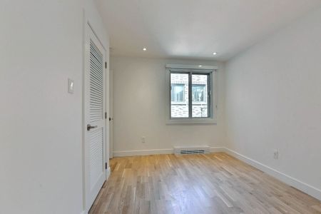 3195 Van Horne Avenue - Photo 4