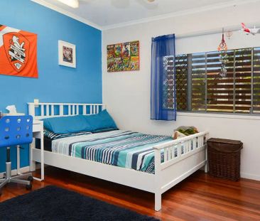 “Spacious Home Perfect for Entertaining” - Photo 4