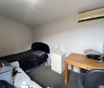 STUDENT PROPERTY 5 x BEDROOM - Photo 5