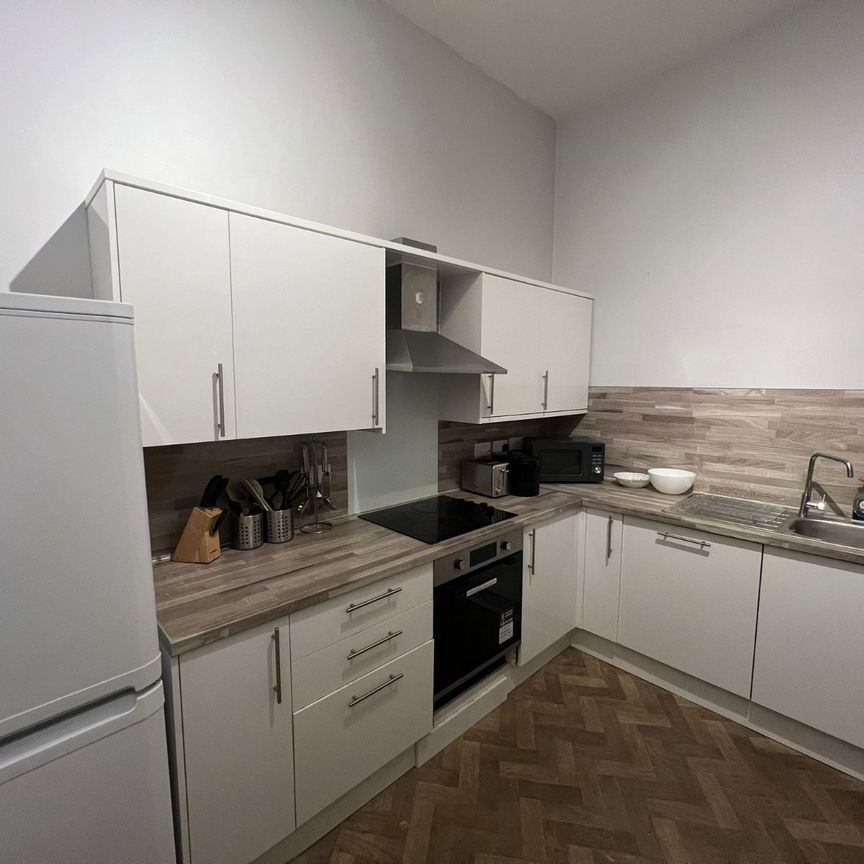 5 bedroom apartment to rent - Photo 1