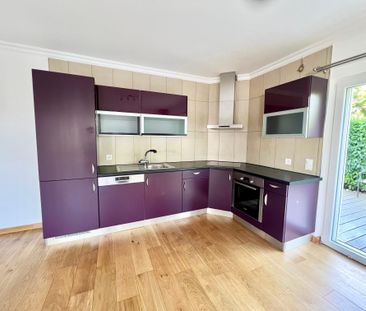 BEL APPARTEMENT AVEC TERRASSE ET PISCINE COMMUNE - Photo 2
