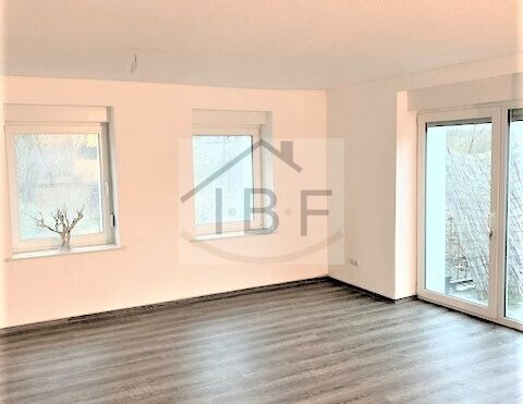 Zentral gelegene 3-ZKB-Wohnung in Mudersbach mit Terrasse - Foto 1