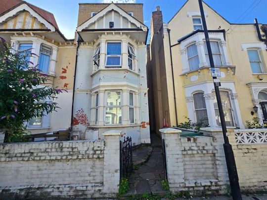House share to rent - Photo 1
