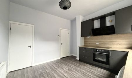 Four bedroom student house with All En-suite bathrooms - Photo 3