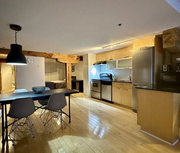 Superbe Condo situé dans le vieux-Montréal, complètement meublé et ... - Photo 5