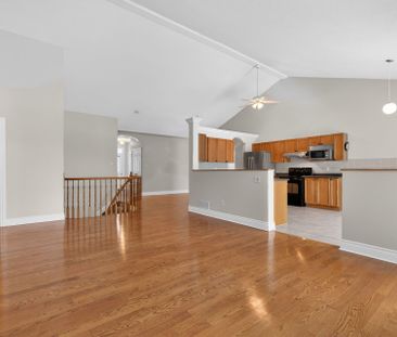 For Lease - 19 Foulis Crescent Unit# Main Floor, Kanata, Ontario - Photo 5