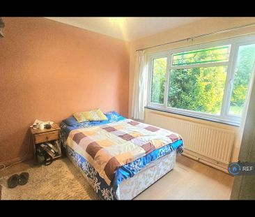 3 bedroom bungalow to rent - Photo 1