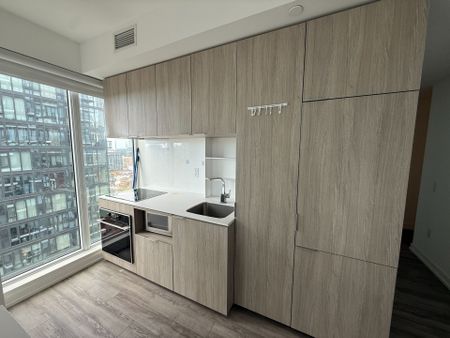 For Lease - 77 shuter Street Unit# 2310, Toronto, Ontario - Photo 4