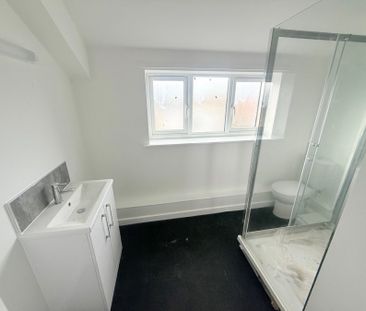 Sherborne Road, Yeovil, Somerset - Photo 3