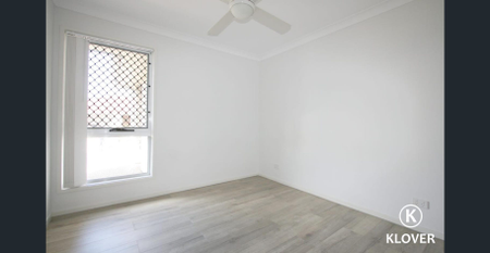 🏡 Stunning 4-Bedroom Family Home in Boronia Heights! 🌳 - Photo 4