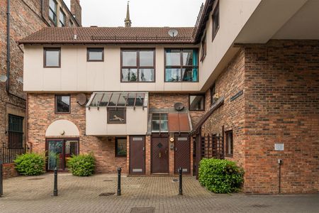 Blue Anchor Court, Quayside, Newcastle Upon Tyne - Photo 4