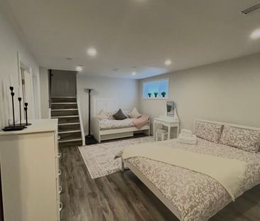 For Lease - 4206 Bloor Street Unit# Basement, Toronto, Ontario - Photo 5