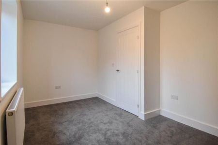 2 bedroom semi-detached house to rent - Photo 3