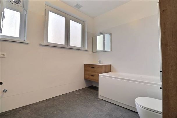 Appartement te huur - Foto 1