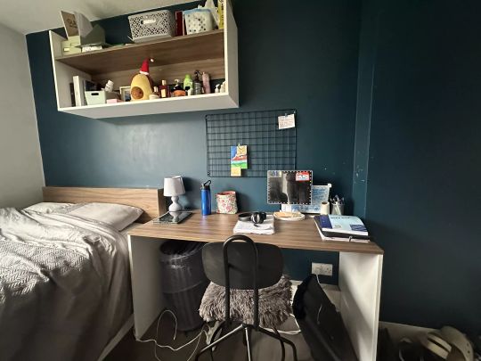 Four Bed Silver - Photo 1