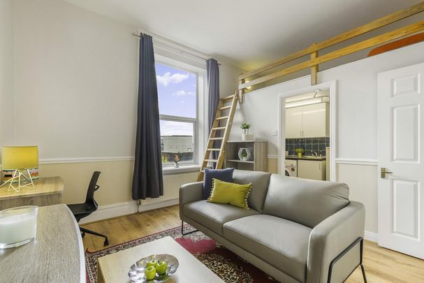 1 bedroom flat to rent - Photo 1