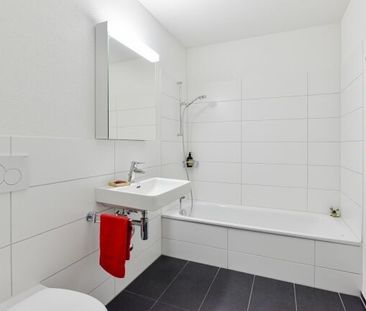 Vivre moderne dans le centre de Muri - Photo 5