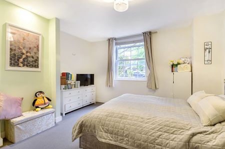 High Road, London - Photo 4