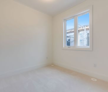 For Lease - 3319 Taha Gardens, Oakville, Ontario - Photo 6