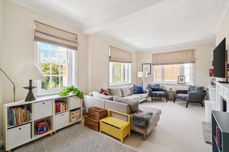 3 bedroom flat to rent - Photo 2