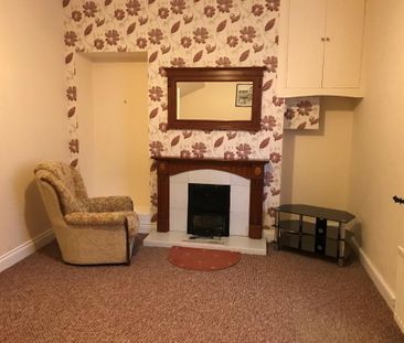 8 Coastguard Cottages, Carrickfergus, BT38 8BU - Photo 1