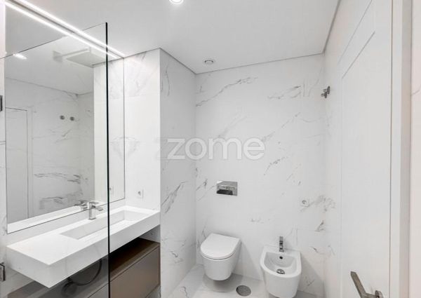 Apartamento T4 em Porto