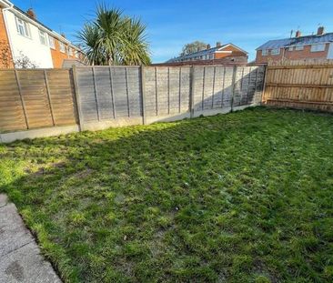 2 bedroom semi-detached house to rent - Photo 6