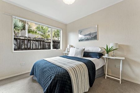 Sunny 3-Bed Ellerslie Standalone Beauty - Photo 5