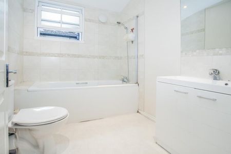 2 bedroom maisonette to rent - Photo 5
