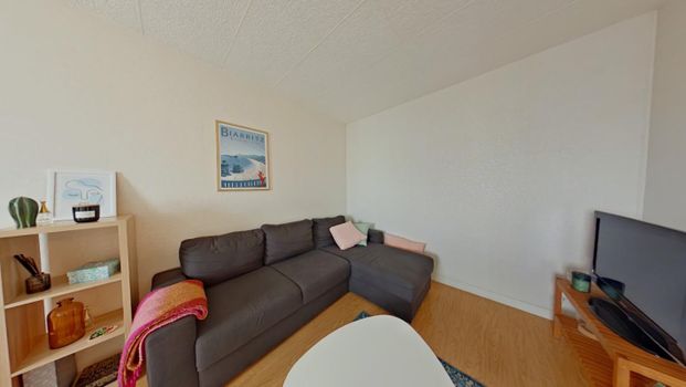 Location Appartement 2 pièces 43m² POITIERS 86000 - Photo 1