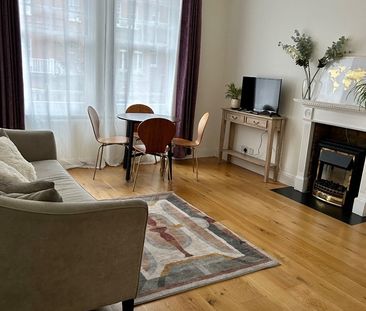 2 Bed Flat, Mornington Avenue, W14 - Photo 2