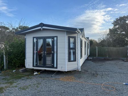 2 bedroom park home to rent - Photo 4